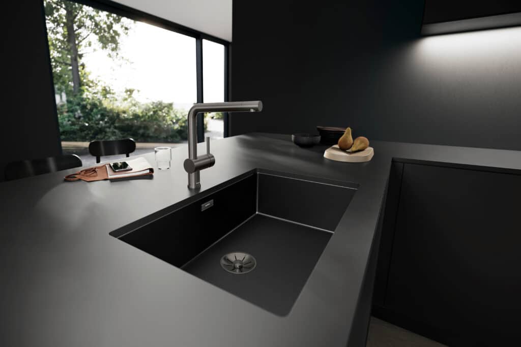 Dark Steel bij Blanco: “Staal met stijl.” 2