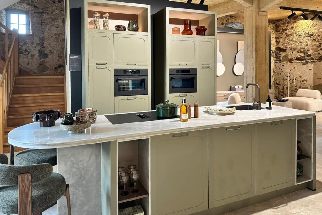 Ronde vormen en warme materialen zetten de toon bij Jetstone 2