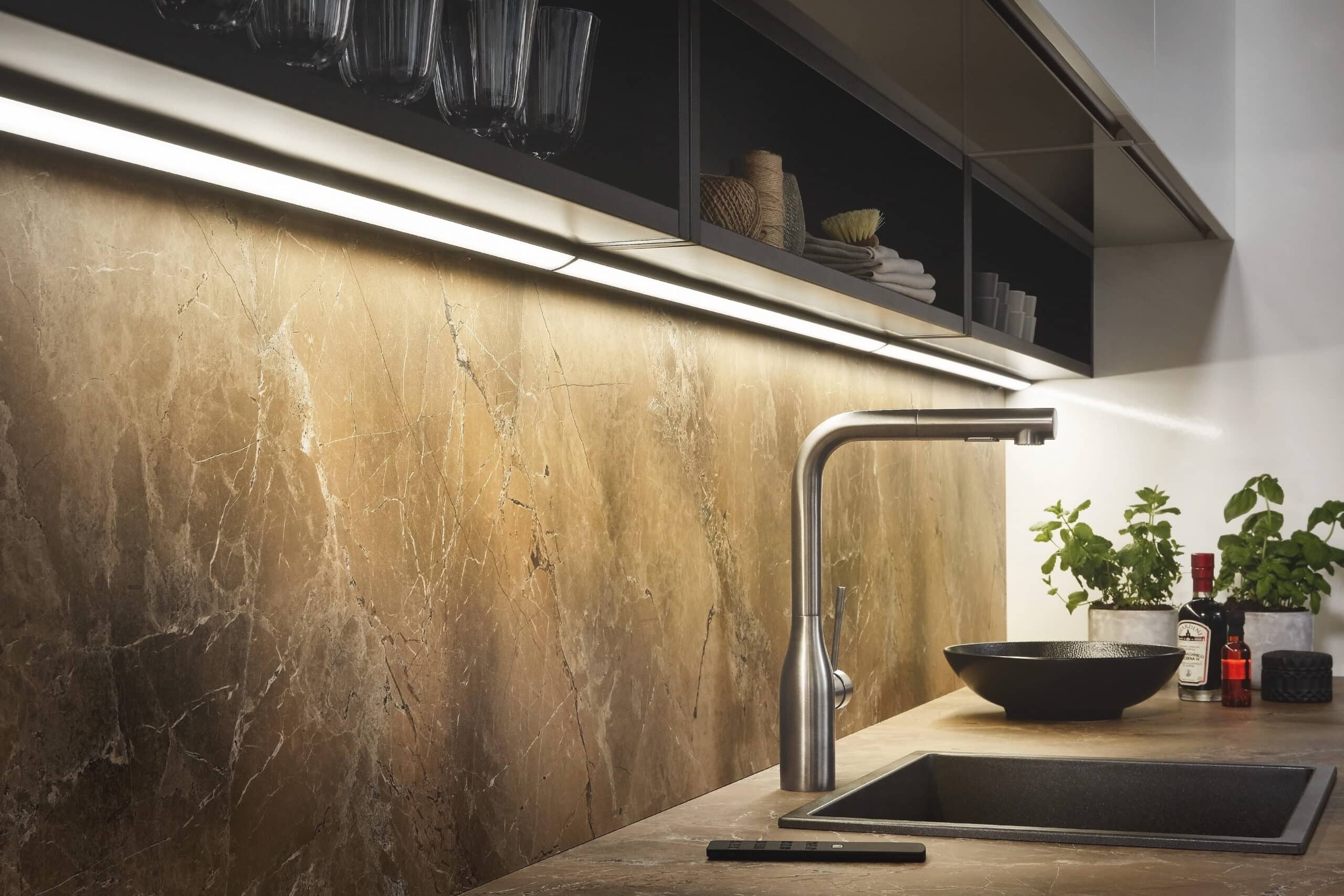 Verlichtingsspecialist Hera: “Verlichting… en méér” 1