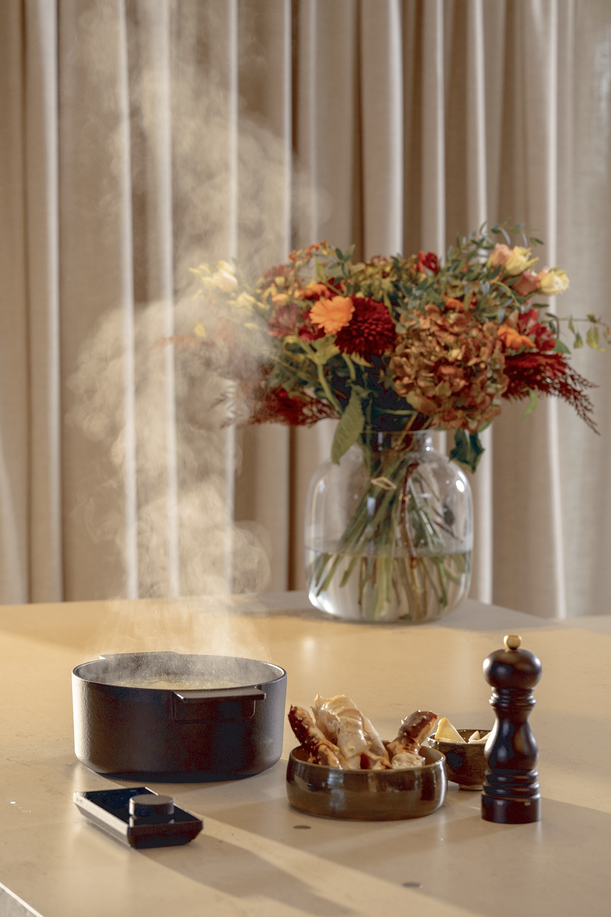 Stille afzuigkracht schittert in high-end keukenarchitectuur 1