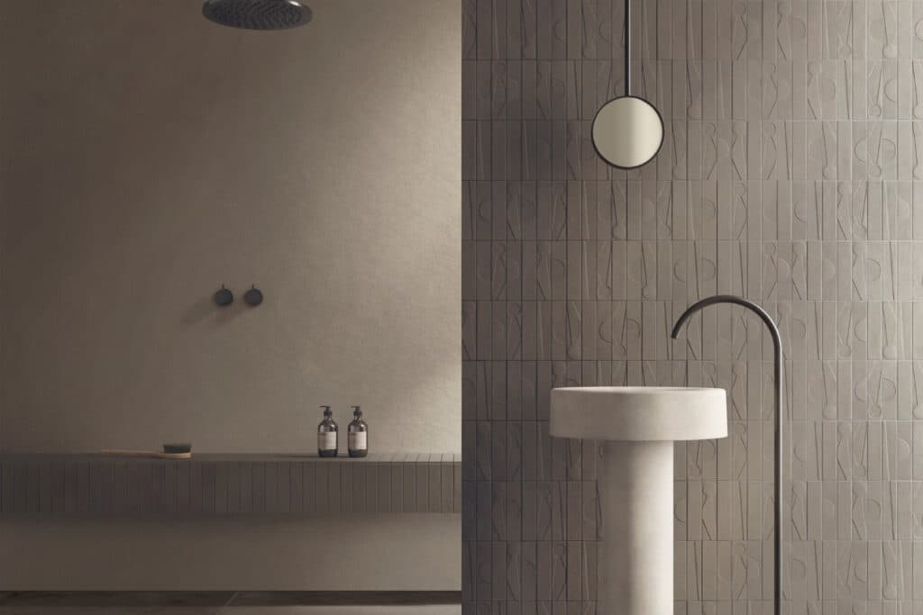 Toveren met tegels: kleur, vorm en reliëf in de badkamer 8